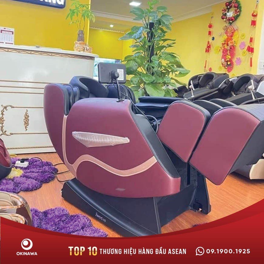 Khách hàng trải nghiệm ghế massage Inochi IH – 206