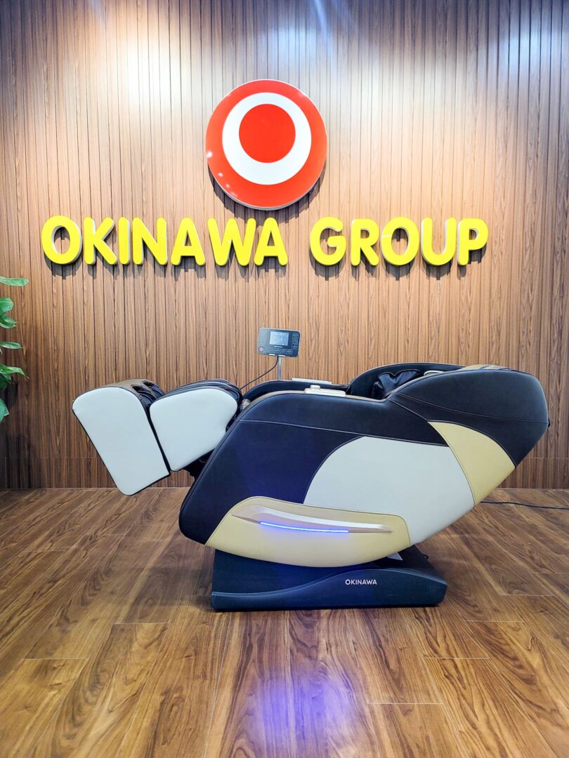 Ghe-massage-Okinawa-OS-303-khong-trong-luc